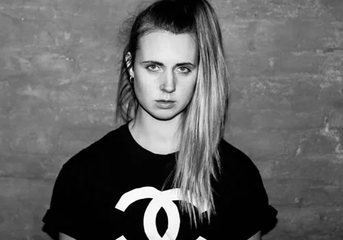 MØ
